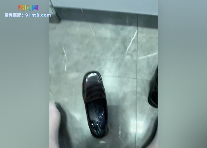 推特萝莉伪娘 茶靡 公共厕所坐便器上自慰自拍 白丝巨乳尽显诱惑 撸射仙女棒射精鞋里 嫩脚穿上满足离开 - 图6