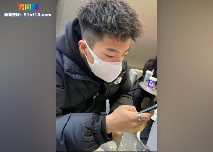 189篮球白袜体育生巨根被TS口交舔吃把玩 伪娘淫叫催情狂舔猛撸射精满腹 - 图4