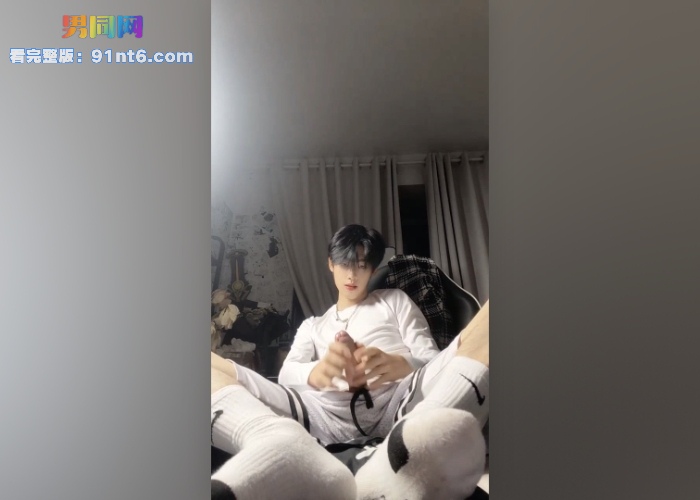 抖音小网红 暮小千 奶狗大屌飞机喷射视频流出 鲜肉反差惊爆gay圈 - 图5