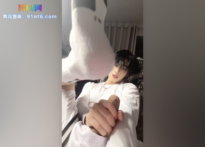 抖音小网红 暮小千 奶狗大屌飞机喷射视频流出 鲜肉反差惊爆gay圈 - 图8