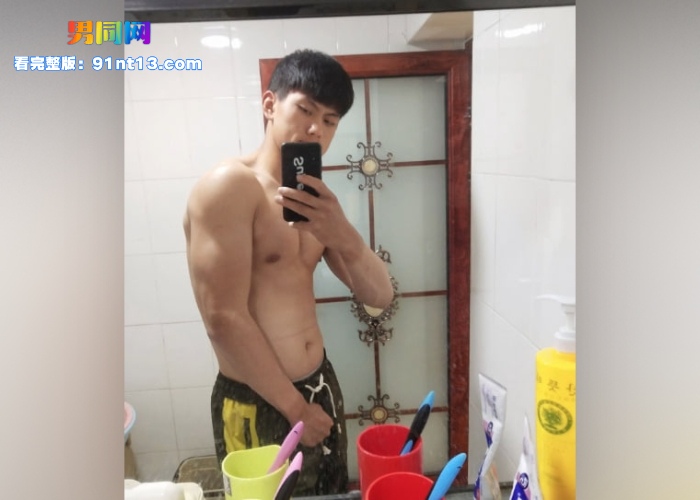 帅气帆船运动员宿舍撸射专访solo 狂撸巨根喷射 体育生荷尔蒙就是旺盛 - 图2