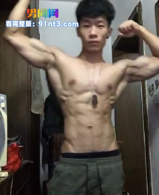 女记者专访录屏健体直男冠军腹肌型男展示身材 秀菊撸射大屌 尽显反差一面 - 图2
