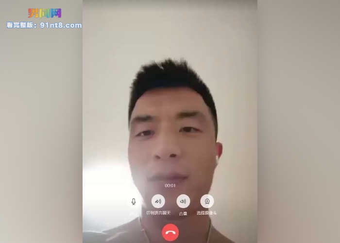 健身肌肉男被女记者专访录屏 大屌撸射两人同时高潮喷射 健美身材美翻女记者 - 图1