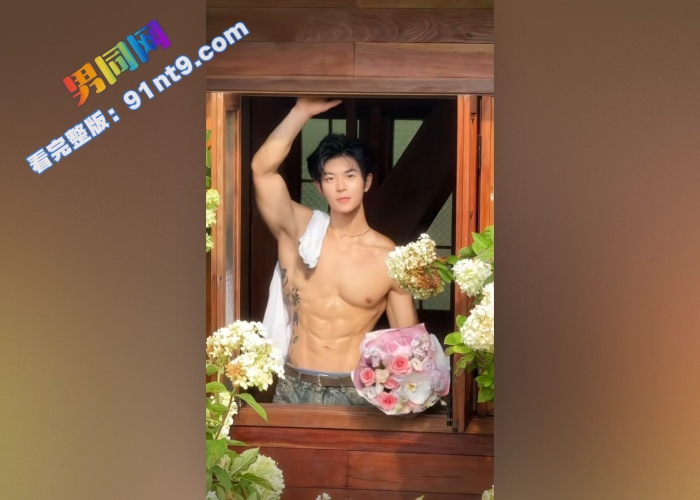 抖音网红 国家级运动健将 李思奇 专访视频流出 完美健身身材自慰撸射看得直让人流口水 - 图2
