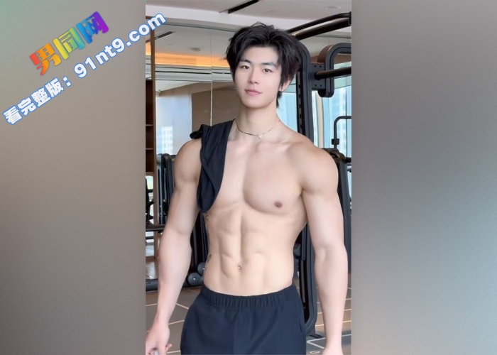 抖音网红 国家级运动健将 李思奇 专访视频流出 完美健身身材自慰撸射看得直让人流口水 - 图5