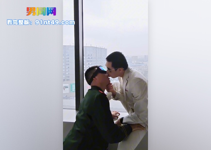 61.mp4000016.000WH700x500px