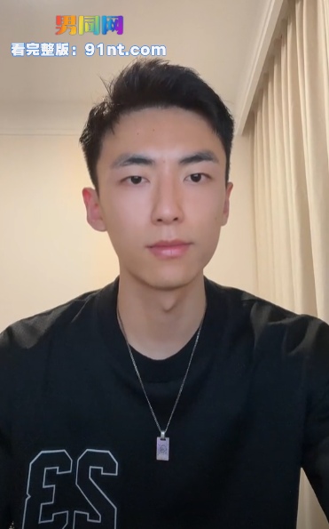 二十四万粉丝抖音网红李久珩早期黑料被曝光 大学时期激情专访打飞机录屏炸裂流出 辩称对方为诈骗团伙 - 图2