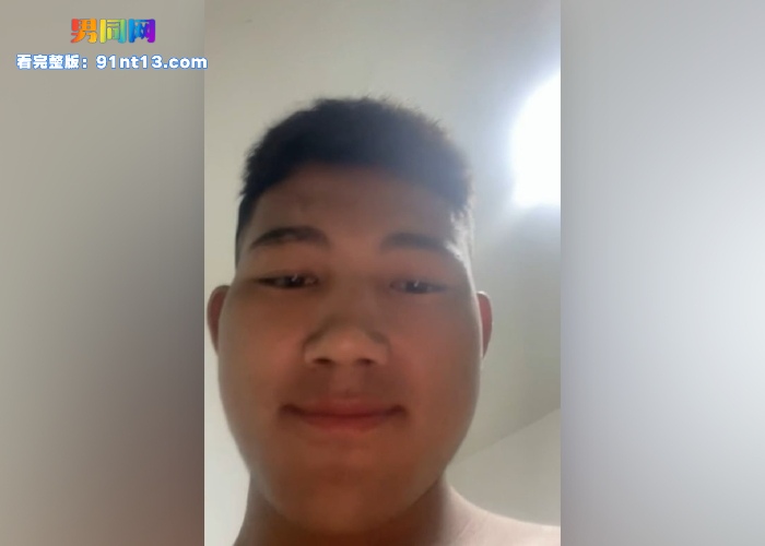 黑皮大鸡巴警察小伙子胆儿肥在警局值班可劲儿撸肉棒 射完鸡巴还是硬邦邦 年轻就是强 - 图3