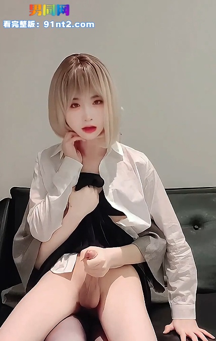 可爱伪娘萝莉CD Lua 和小哥性爱自拍 娇小身材骑乘榨精 牛子乱晃前列腺液流出 高潮颤抖不已 - 图5