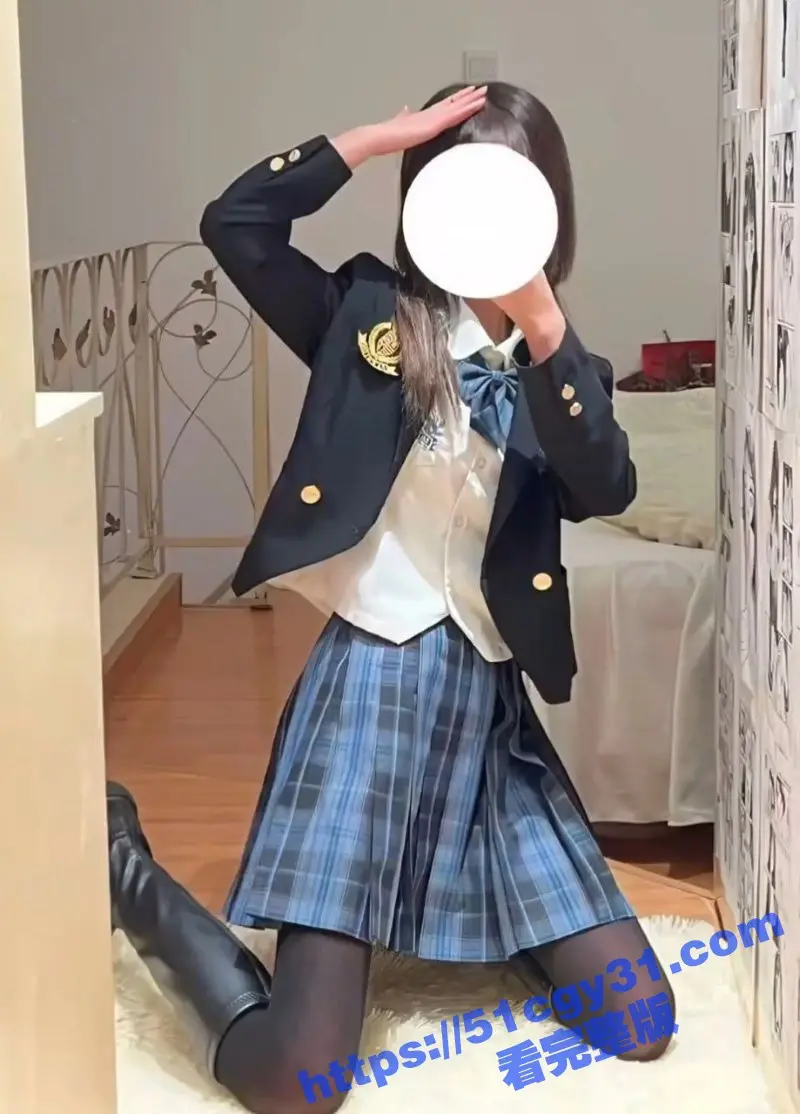 推特大神 元歌的恋爱日记 新作!蓝色JK妹妹性爱合集 被猛男干到晕厥 极致刺激引爆感官! 图1