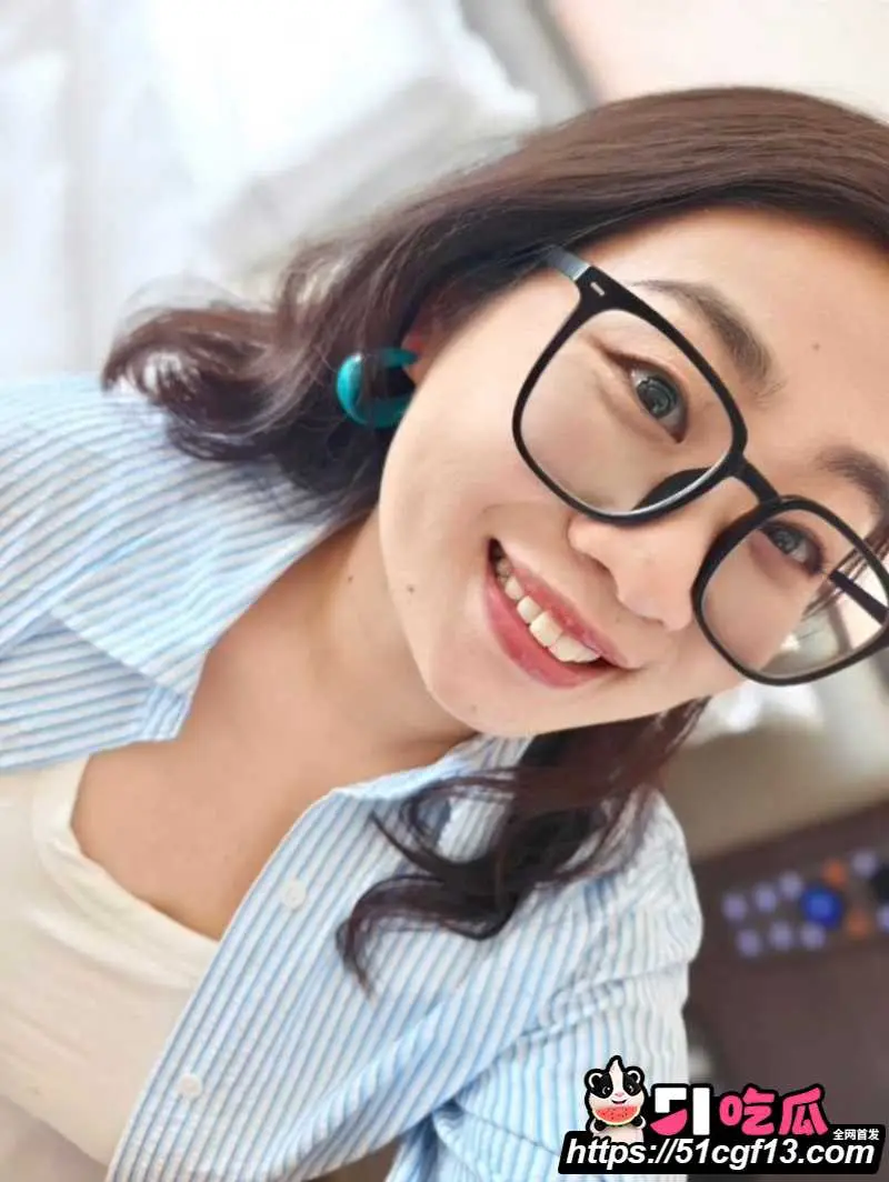 爆乳人妻 韩珠珠 早年当福利姬 如今找接盘侠结婚上岸 不雅视频流出! 图3