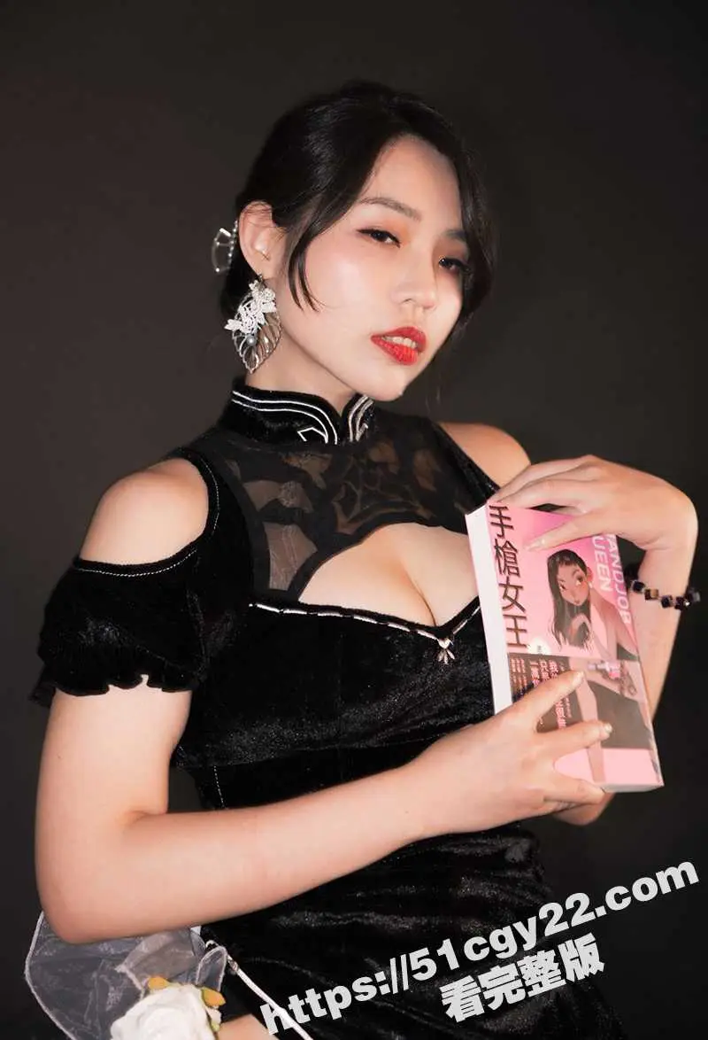 台湾性爱博士 袁非 分享轻功性爱技法 如何用手让爱侣到达高潮 现场撩的女主持淫穴湿透 ! 图2