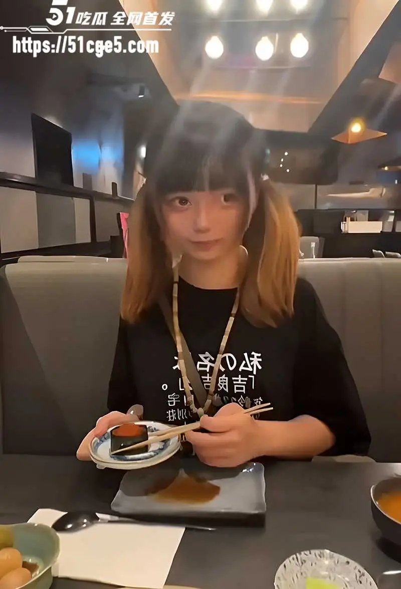 湖南极品萝莉 无机酱 家变后卖逼为生 露脸自慰深喉私拍流出 逆袭成网红赛博鸡 图9