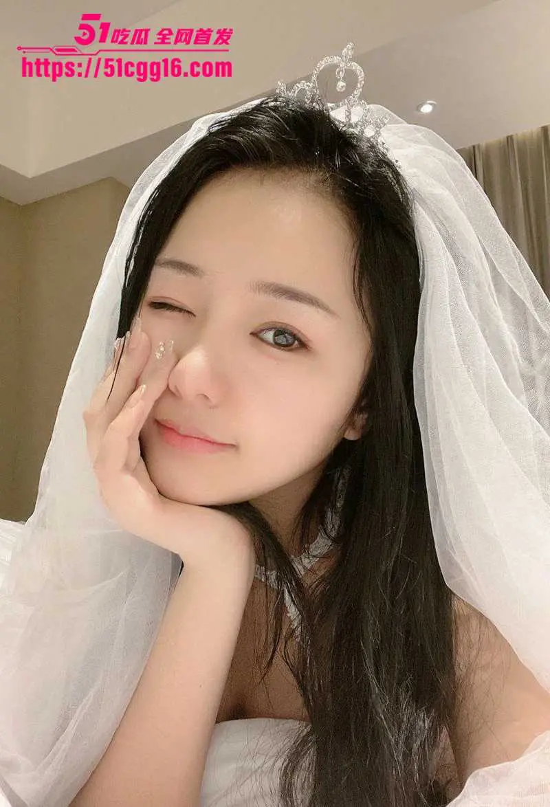广东极品美女 沫黎 不雅视频流出!携闺蜜共侍富二代男友 一插一抠轮流爆操 爽的欲仙欲死! 图1