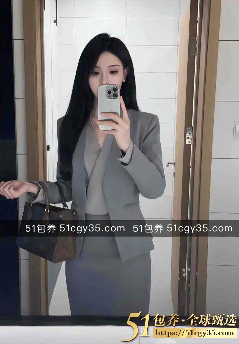 51包养 高端外围 | W1BJ060606 北京幼师 前凸后翘蜜桃臀 质量保真 假一赔十 图3
