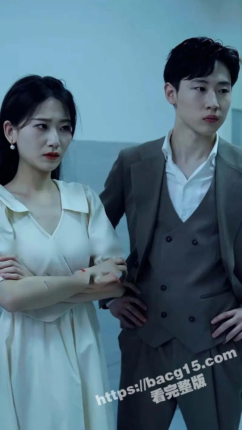 每日短剧《这个妹妹假正经》服务员小妹被富豪调戏开除 出门后却被告知继承林氏集团！ 图6