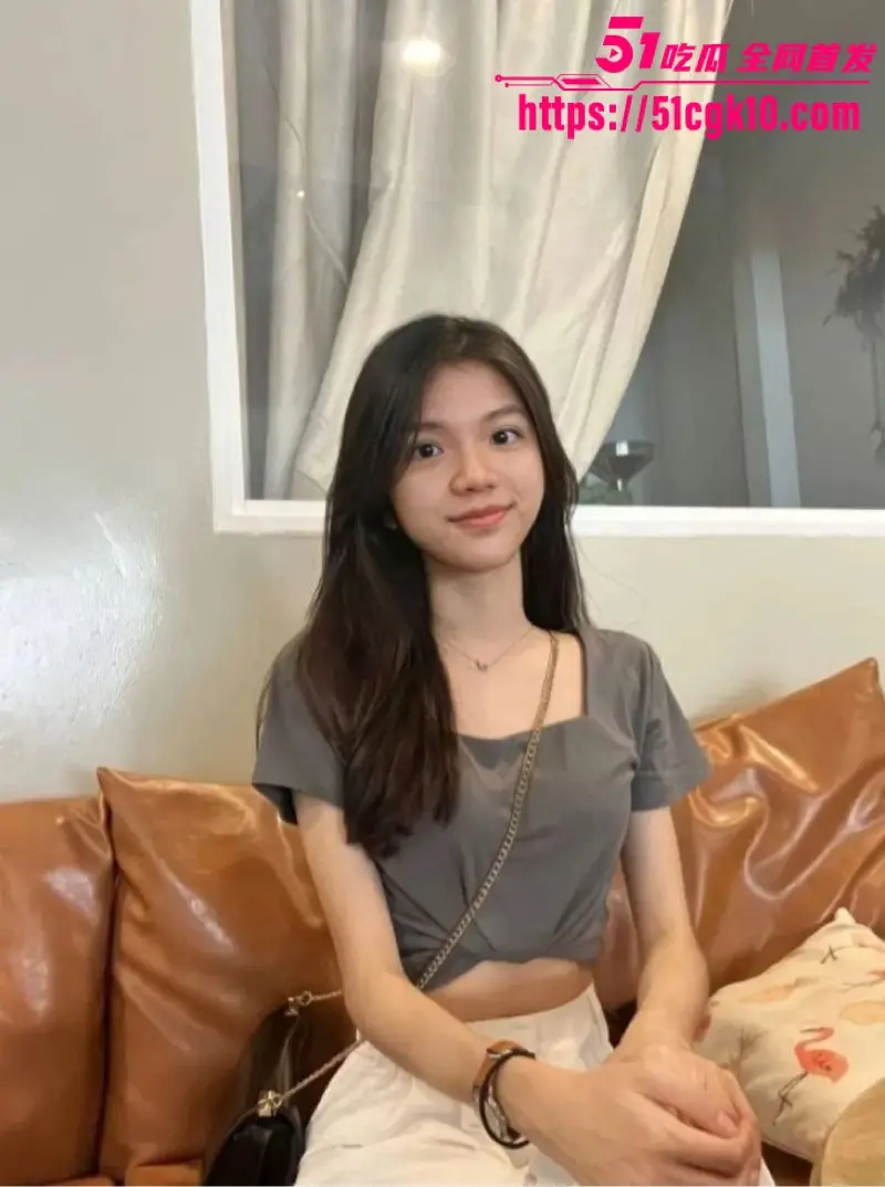 大三学生妹被包养调教视频流出 骚母狗性欲望超大 被金主各种玩弄调教！ 图1