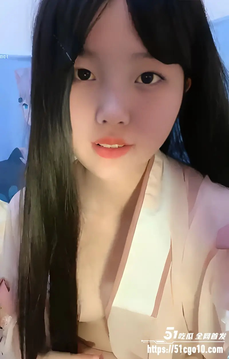 微胖大学生直播自慰 白嫩大奶肆意揉搓 玩弄嫩穴淫水横流 萝莉的气质根本顶不住 图2