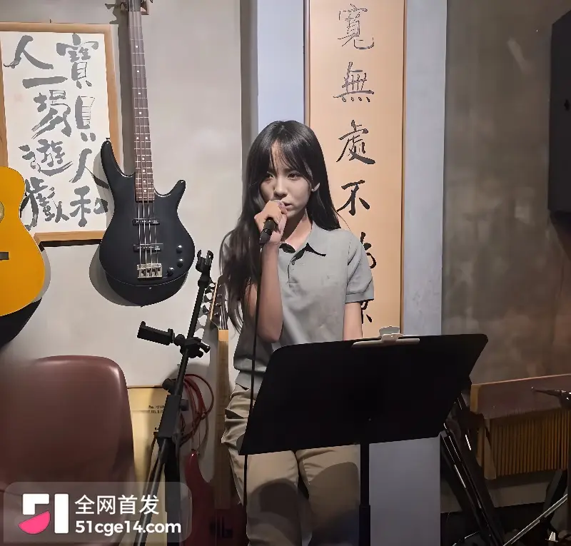 青岛民谣女歌手 立方圆 性爱视频流出 男友曝光出轨全过程 台前清纯形象彻底崩塌 图4