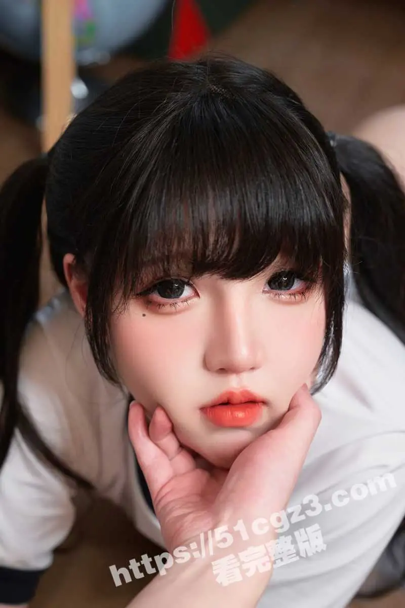 阿薰kaori的调教日记大尺度写真花絮 嫩逼毛多欲求不满 镜头前内裤都被淫液浸湿了 图1