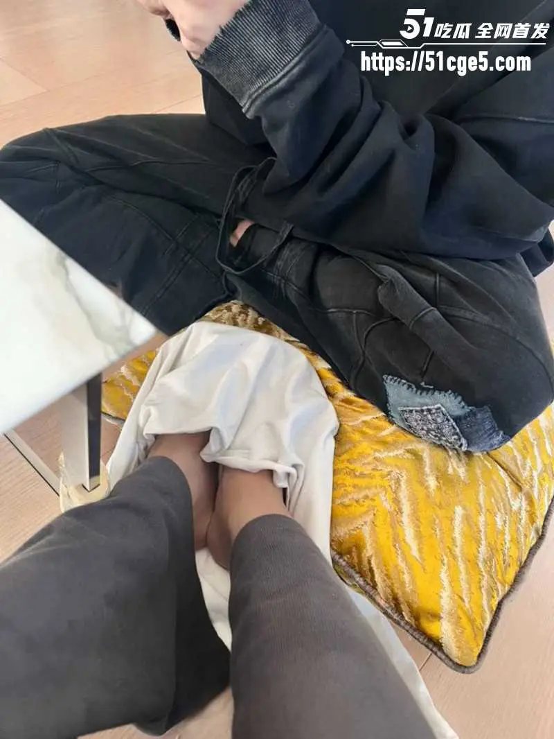 国服嫂子 司晓迪 再曝猛料 鹿晗关晓彤恋爱期间 多次约炮 性爱视频全网独家曝光! 图26