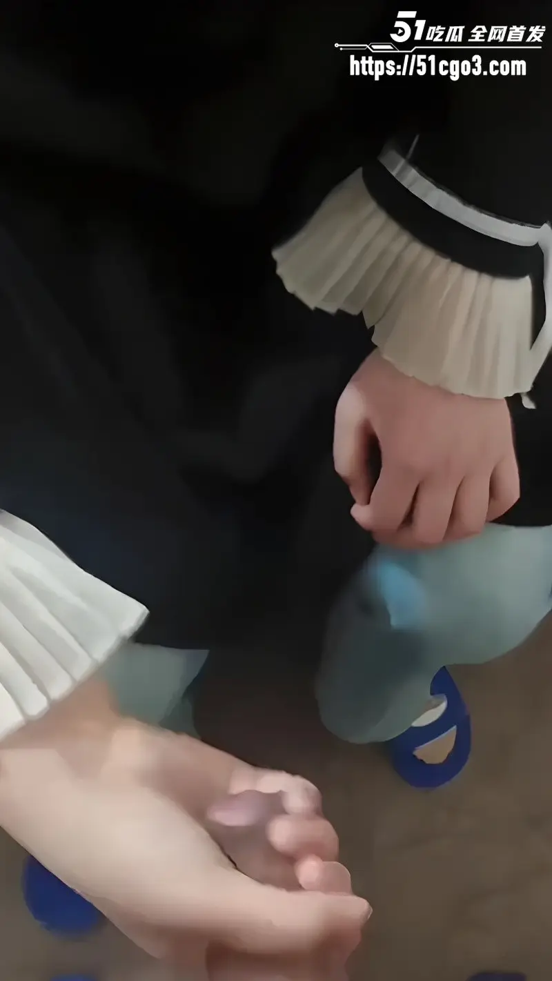 海角乱伦大神走了拜拜 我和妹妹过上了性福的生活 每天都偷偷做爱! 图2