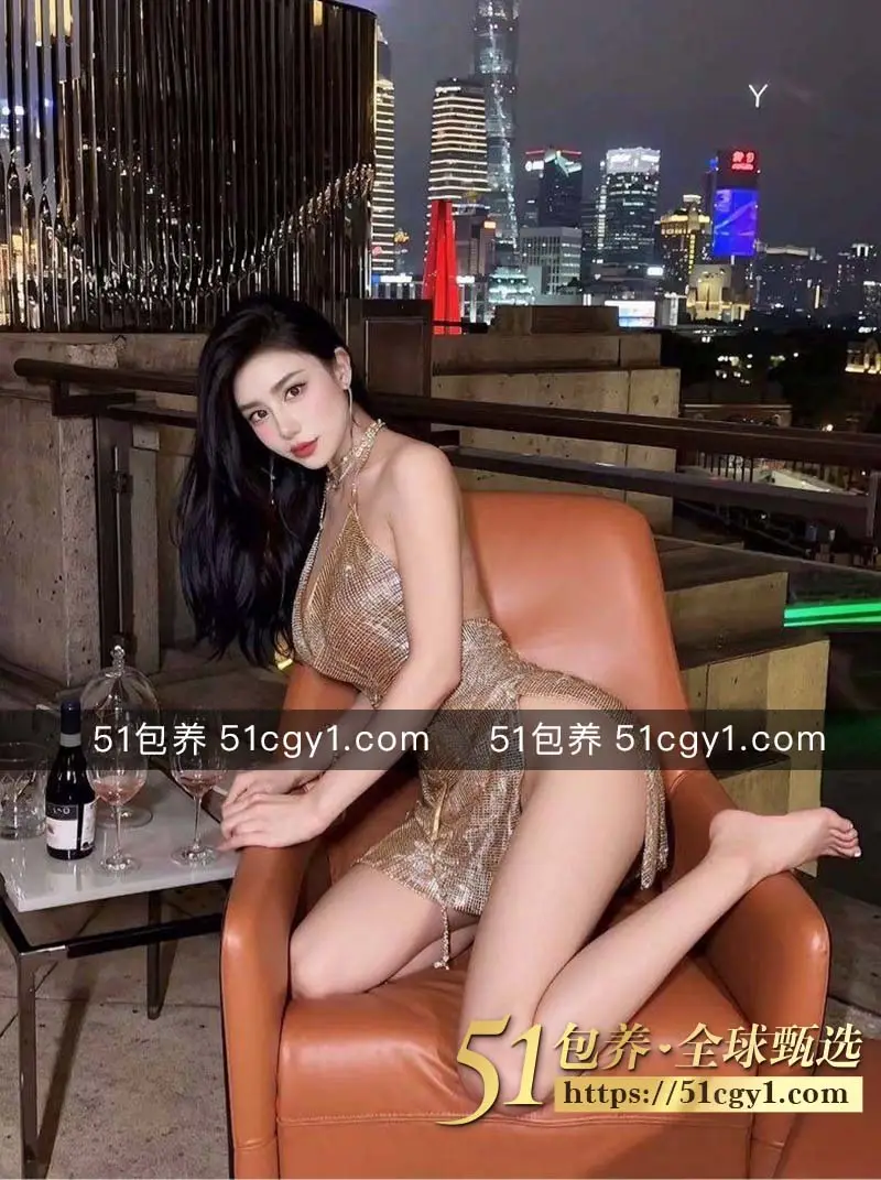 51包养 高端外围 | WFJ031101 厦门健身教练白虎一线天 可一字马 质量保真 假一赔十 图1