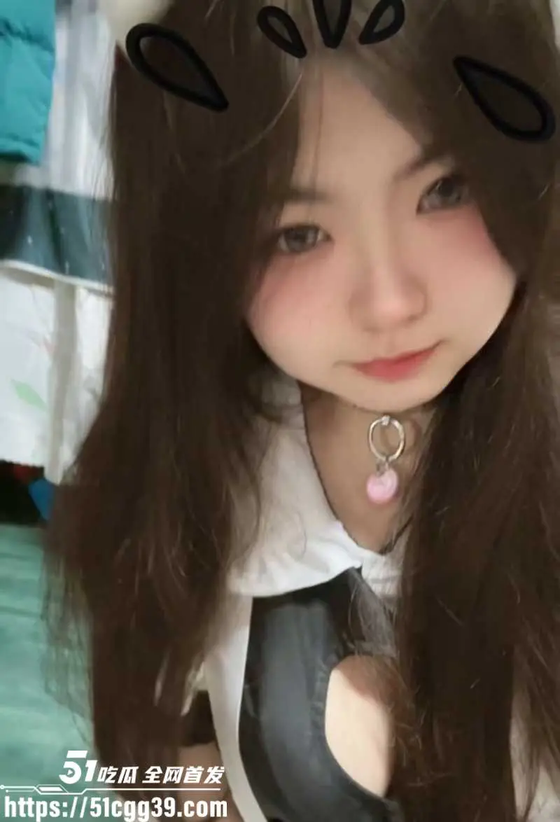 郑州叛逆少女 夏楠婷 调教合集流出 纯情处女被主人开发 KTV厕所后入挨操 女女舌吻热尿喷淋！ 图3