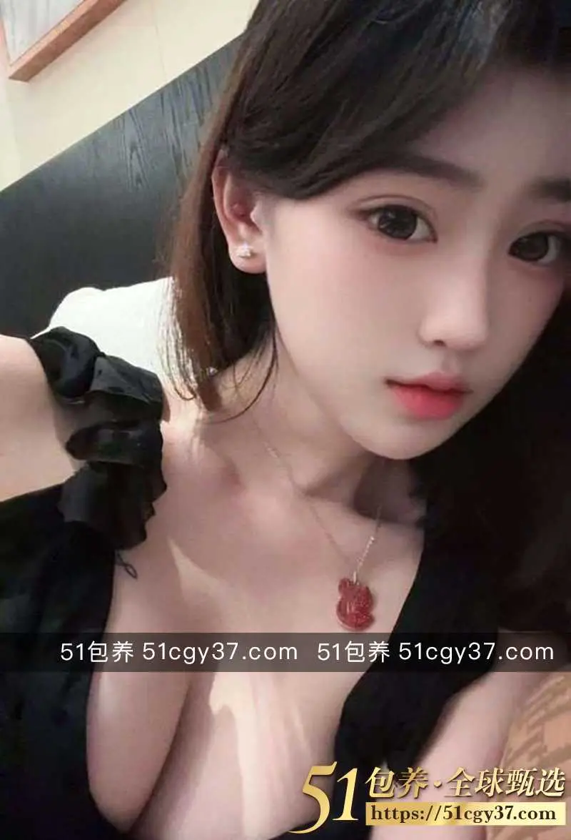 51包养 高端外围 | W1CD061004 成都童颜巨乳幼师 可纯可御 风格百变 质量保真 假一罚十 图3