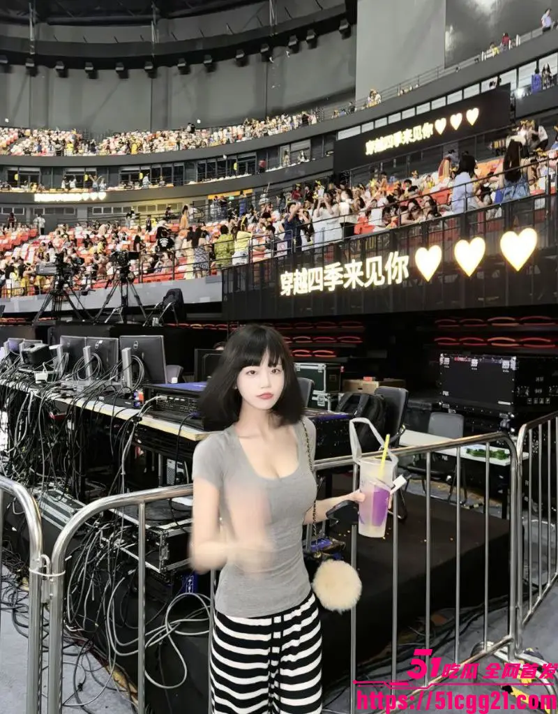 2026内娱开年第一瓜!网红女魔头 司晓迪 自曝睡遍顶流 点名鹿晗范丞丞檀健次等 聊天记录床照流出! 图4