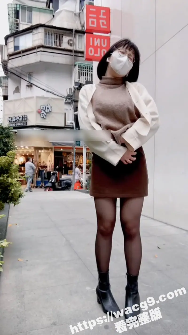母狗眼镜妹内心独白 外表是乖乖女 其实渴望被人虐待轮奸 非常下贱的骚母狗 几十个男人强奸才能感到快乐 图1