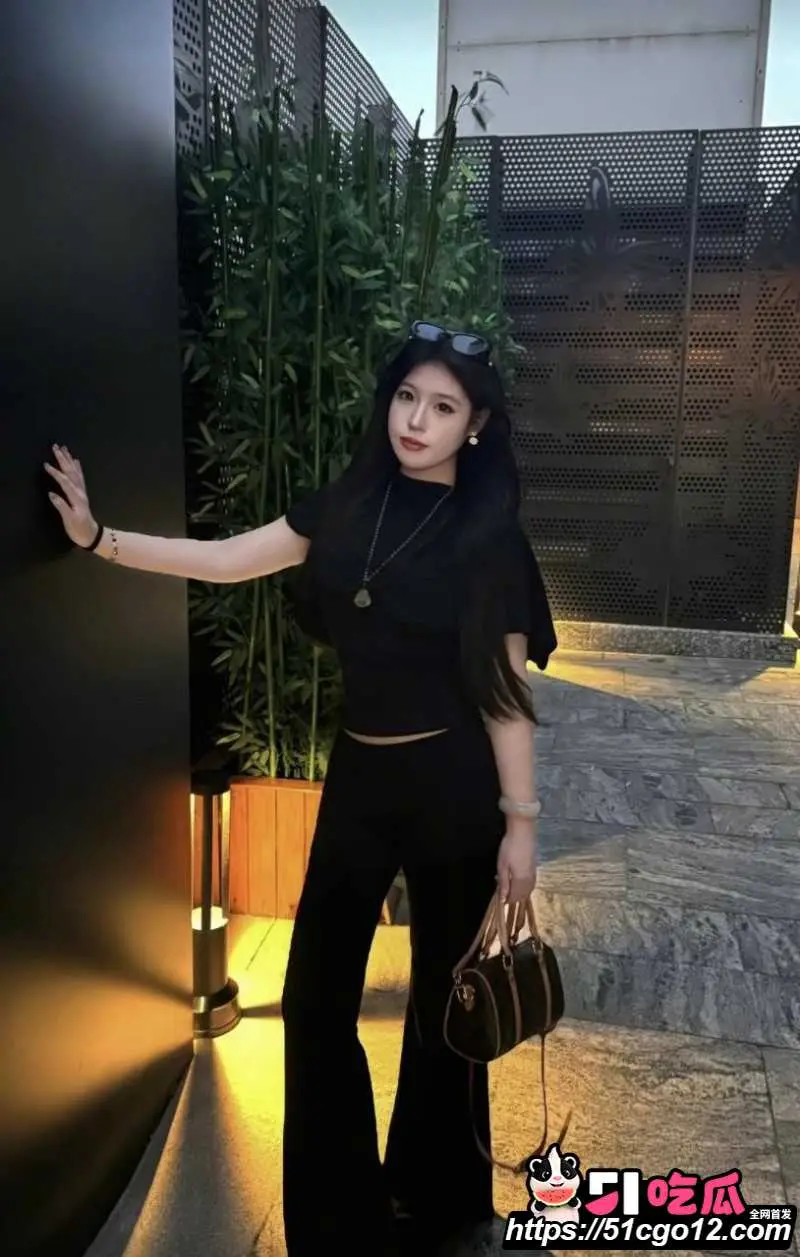 江西九江学生妹 李佳艺 情侣私拍流出 反差淫娃性欲超强 镜前后入浪叫销魂！ 图2