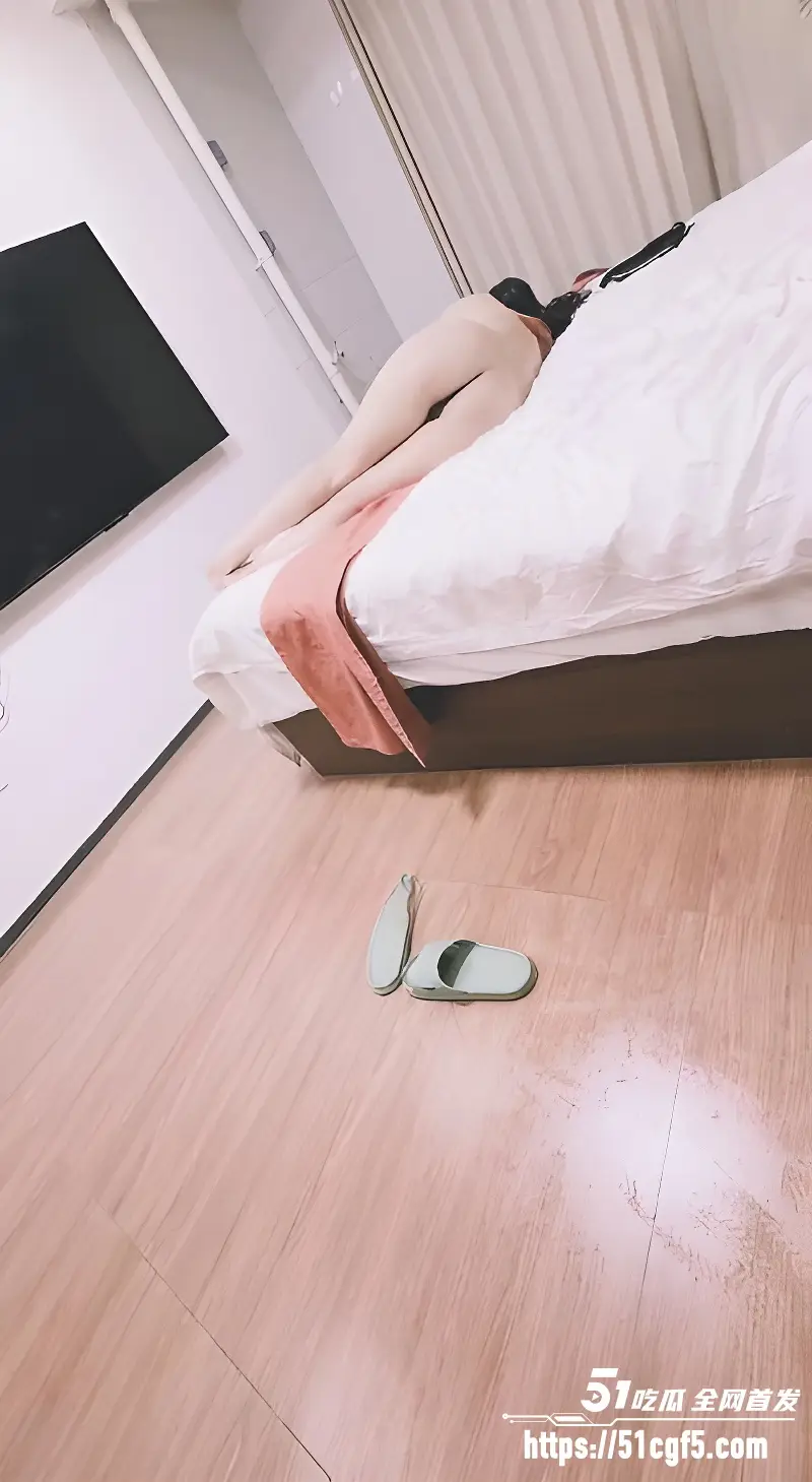 乱伦大神 我嫂子 新作 嫂子床上化身榨精淫娃 高潮淫叫喷水不断! 图7