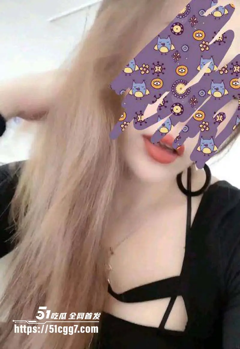 海角乱伦大神老爹的小老婆 终于强上了后妈 暴力抽插逼逼也流水 真的属实过瘾 图2