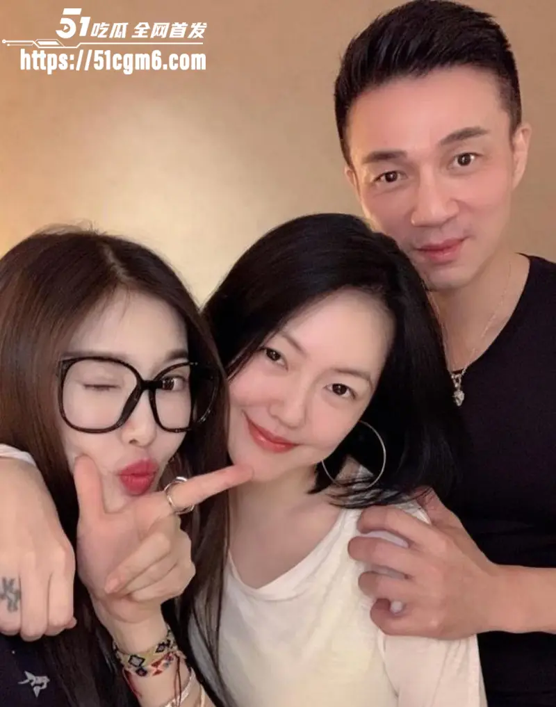 台媒再曝惊天大瓜 小s老公许雅钧 为约炮女粉 在大s出殡当天发现场照片炫耀 逆天操作炸穿娱乐圈! 图5