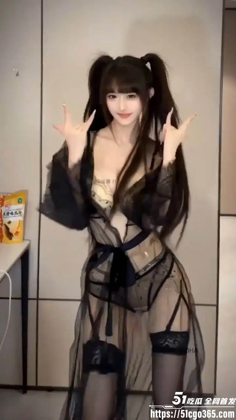 抖音擦边网红 超蓝布罗莉 微密圈高清写真与合集视频 甜美尺度撩爆 颜值高到鼻血狂喷！ 图7
