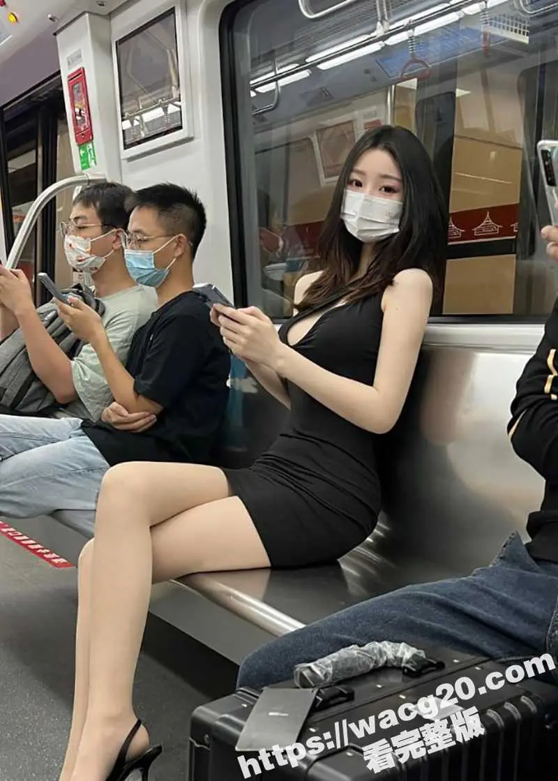 性感女神小豆豆 极限调教私拍炸裂曝光 户外露出大秀酥胸翘臀 黑丝诱惑自慰 看得人欲火焚身 图3