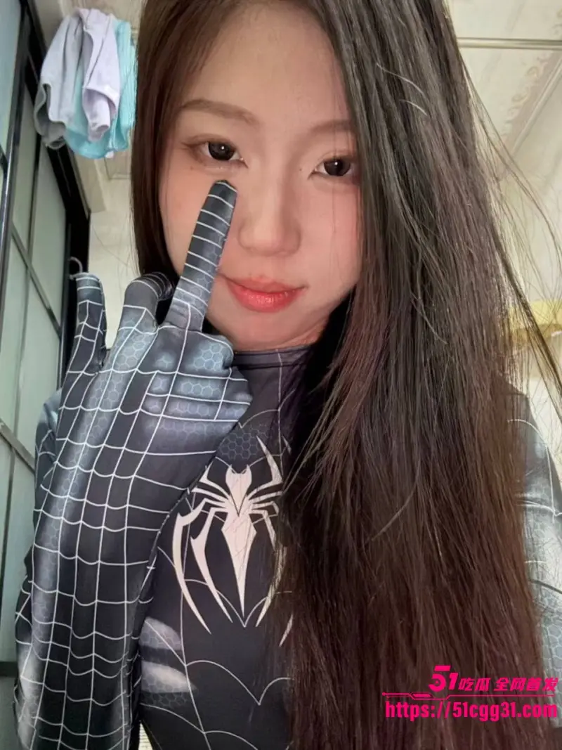 山东精神小妹 陈梓晴 性爱私拍流出 性瘾少女各种约炮放浪形骸 美乳粉穴被多人品尝淫荡本性尽显! 图2