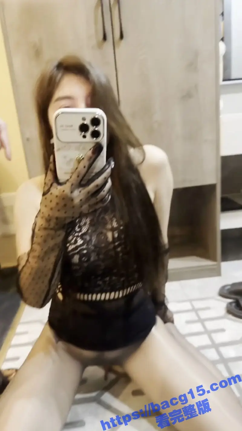 极品身材反差御姐 叶子 最新资源流出 黑丝M腿制服诱惑 长腿翘臀女神在大鸡巴下姿意承欢! 图5
