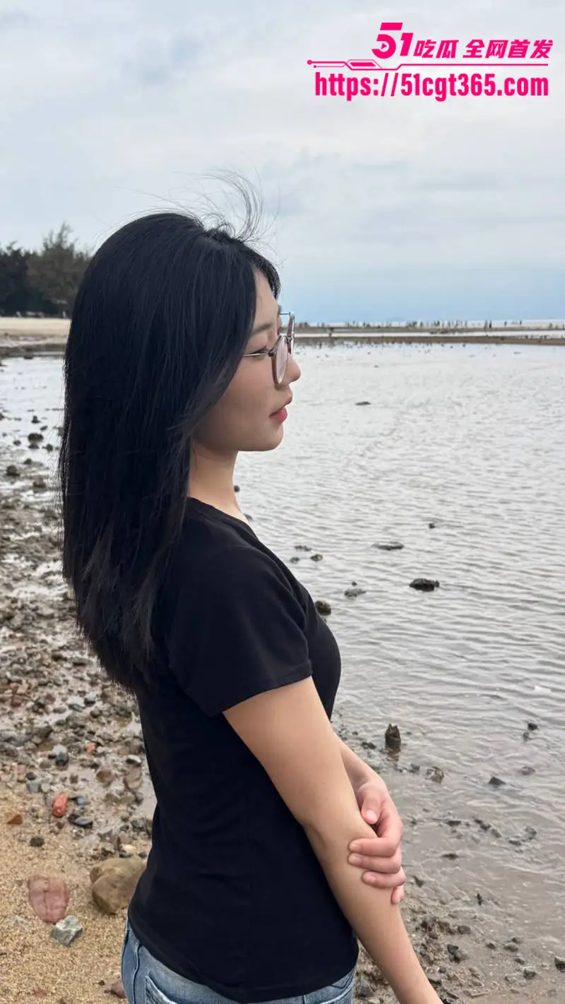 河南南阳极品女神 王明妍 被渣男曝光私密视频 洗澡自拍性感撩人 抠逼自慰SM捆绑调教 反差感拉满！ 图1