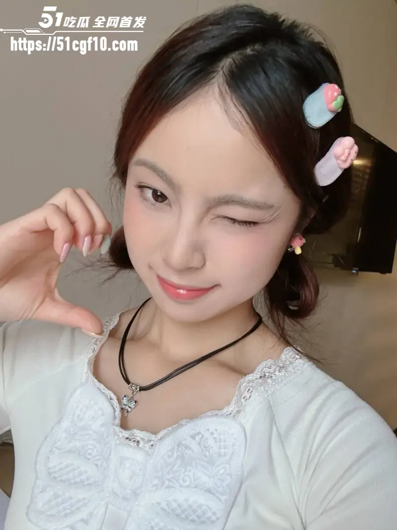 那些年操过的咯咯哒 罗湖19岁嫩妹 柳映琪 可甜可欲给人超强的反差体验！ 图3