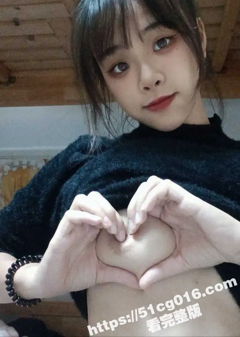 曲阜师范大学音乐学院大三学生妹 李欣茹 宿舍骚拍 外表清纯学生妹掰开小菊花等着爸爸们插入! 图7