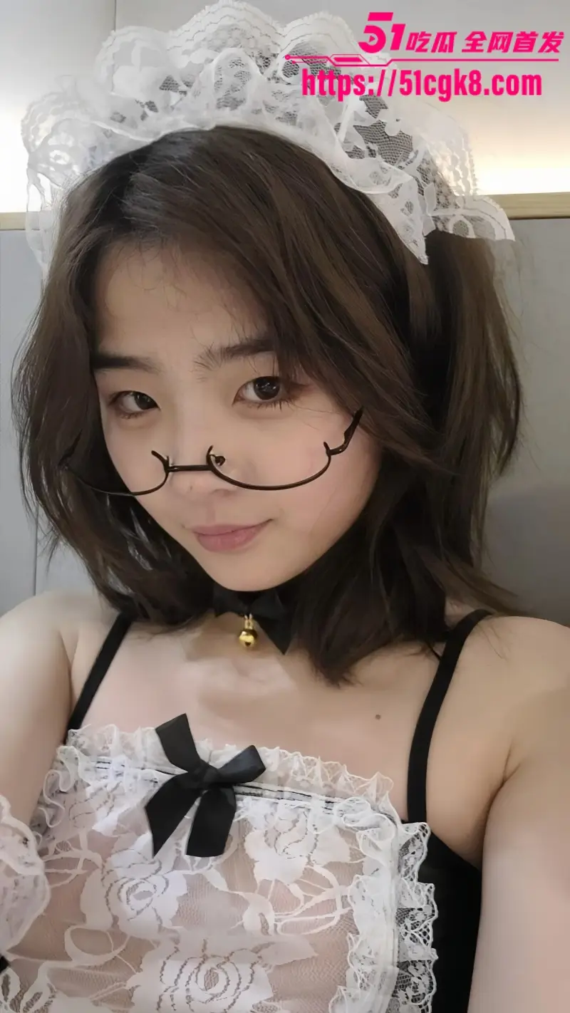 河南郑州清纯女大学生 马菲菲 异地恋大尺度自慰视频曝光 茂盛小穴狂喷汁水诱惑男友! 图2