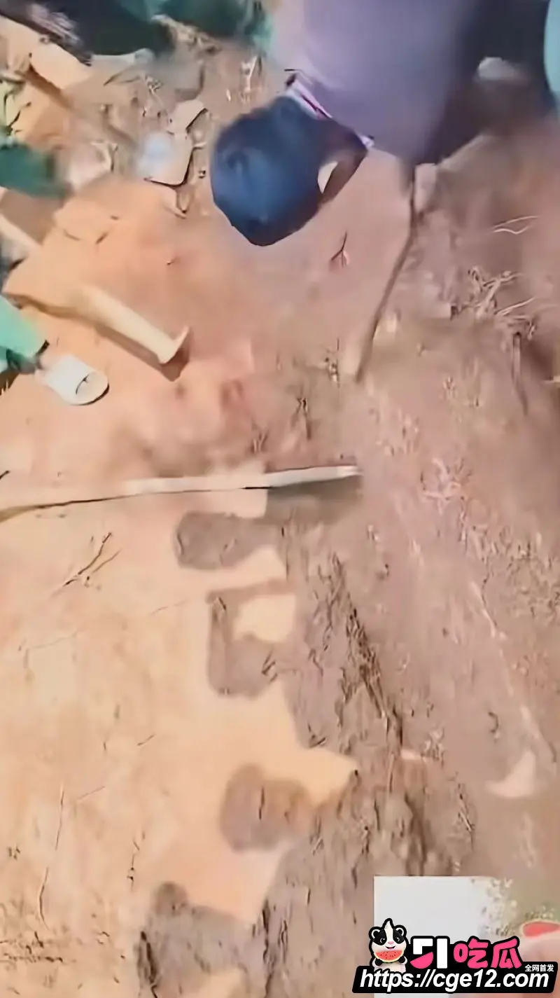 缅甸僵尸六年不腐肉身深夜害人？三起离奇死亡人心惶惶 开棺见尸视频疯传 图3
