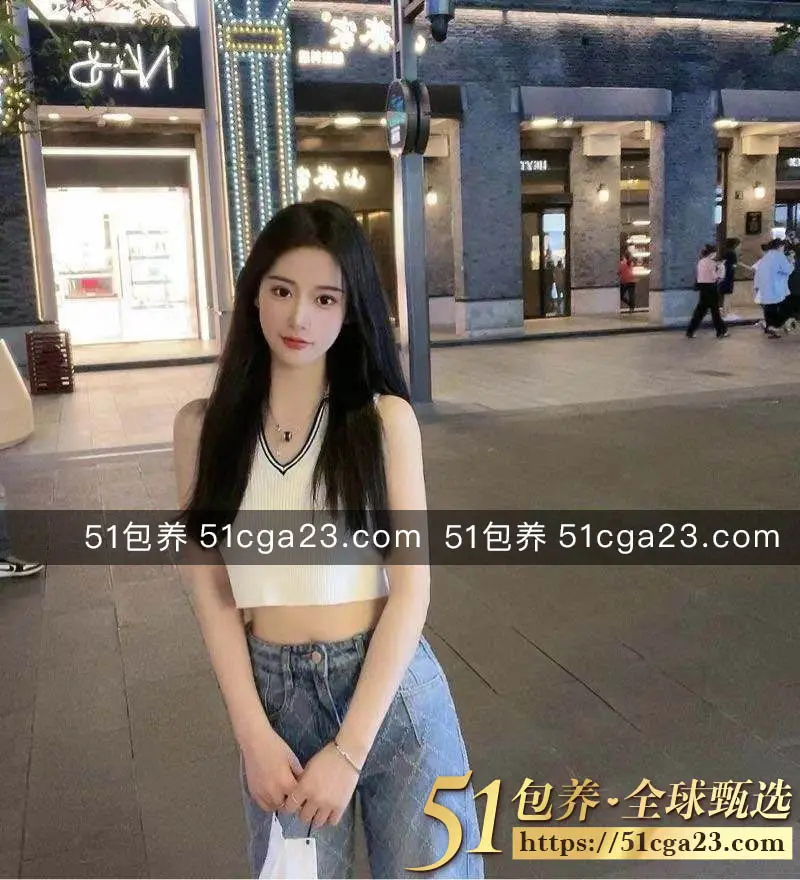51包养 高端外围 | W1GZ062407 赣州自媒体 网红款A4腰筷子腿 质量保真 假一赔十 图2