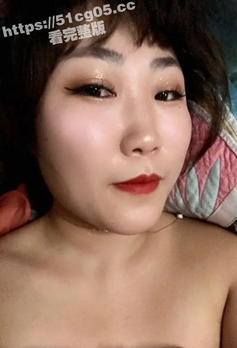 网上约炮微胖已婚少妇 老公常年出差 这骚货在网上到处撩男人 需要用大鸡巴狠狠的插入她的骚穴才行! 图5