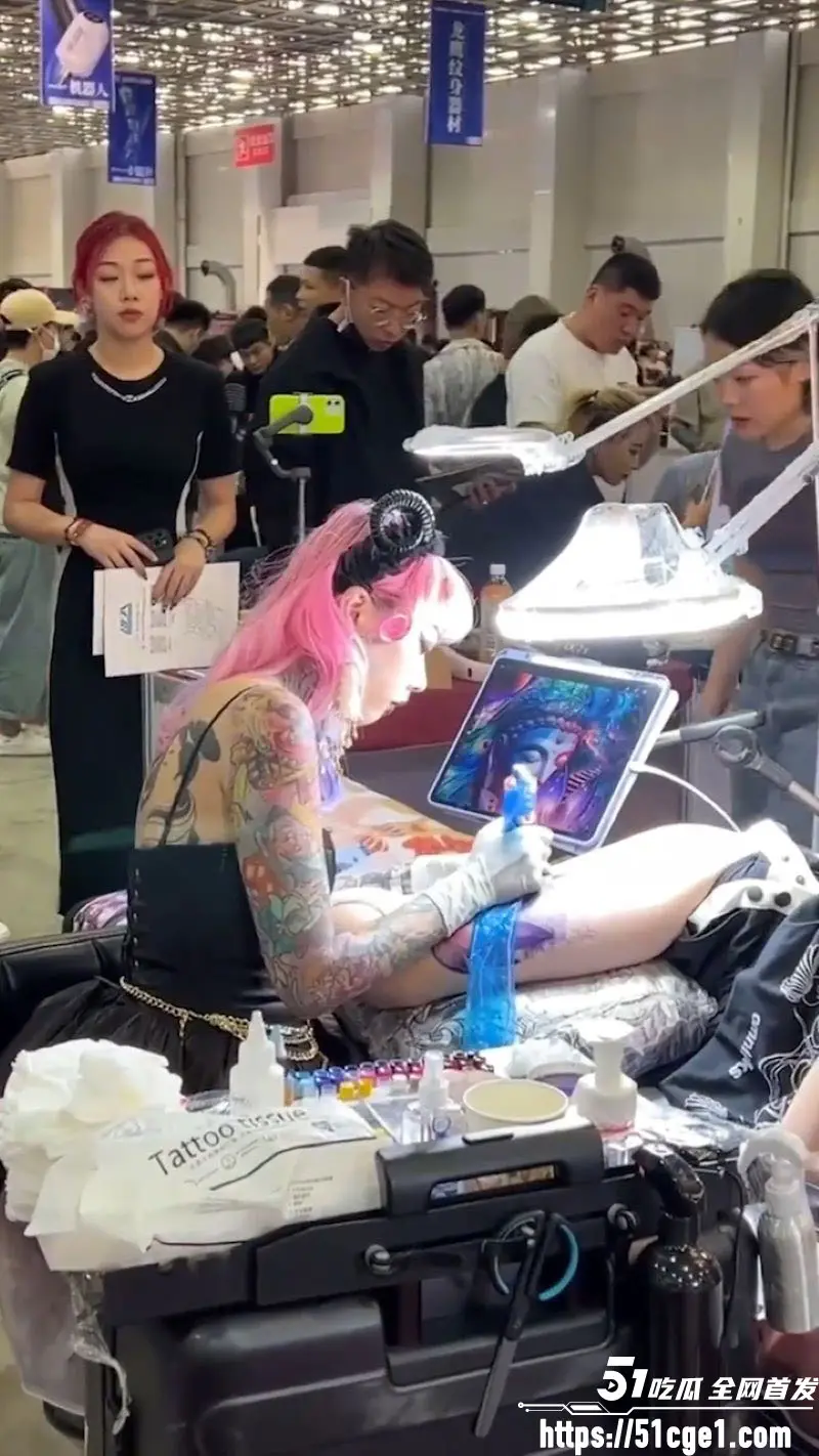 小众纹身展会遍地开花 人体艺术还是边缘色情 全国亚文化盛宴引热议! 图7