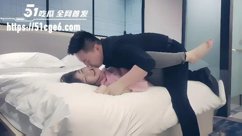 赵总探花约炮瑜伽裤外围第三部 床上多姿势打桩浪叫发骚 跪地口爆吞吐精液 图1