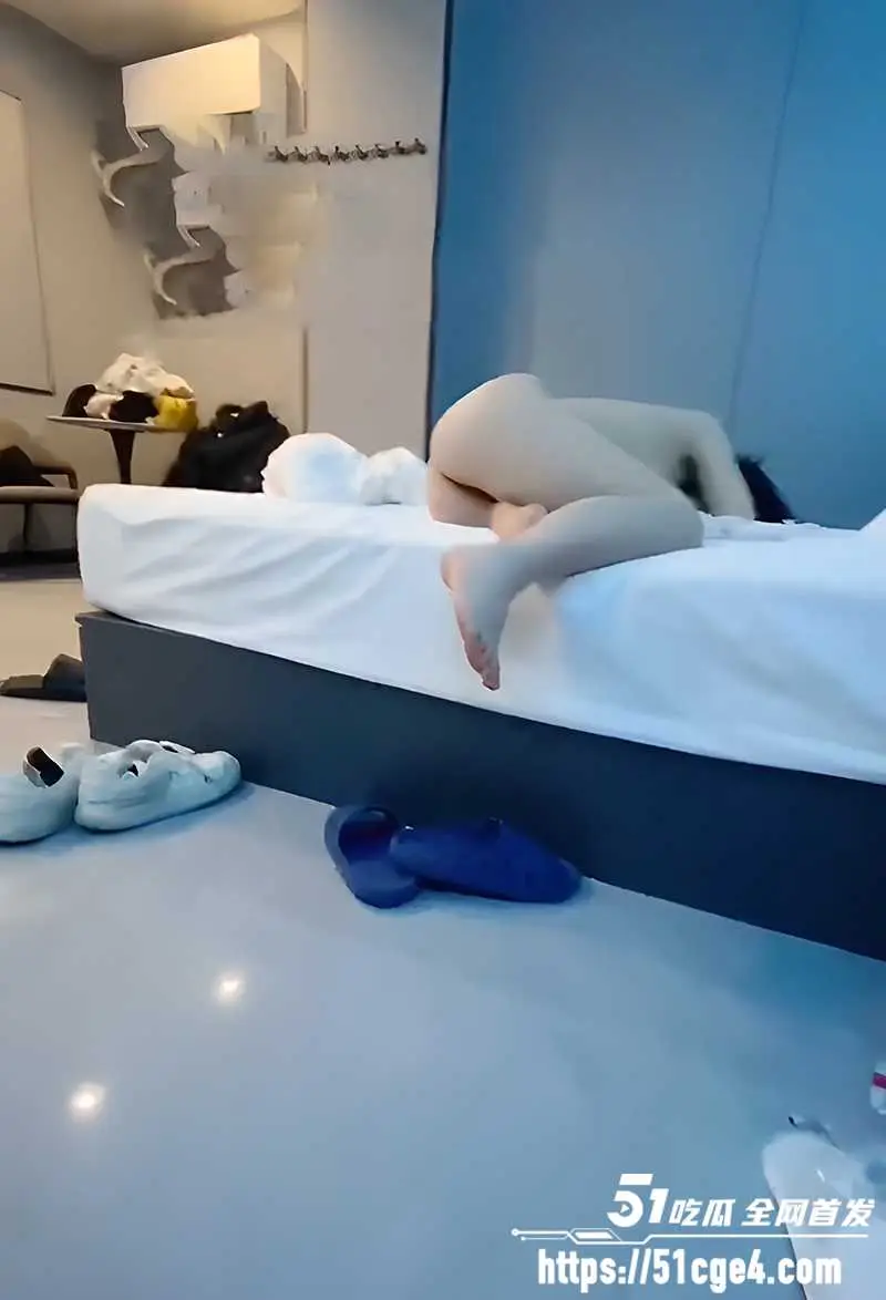 乱伦博主 亲侄女的真实叙事 系列新作! 哄醉爆乳小骚货 肆意狠操蹂躏送上高潮 图9
