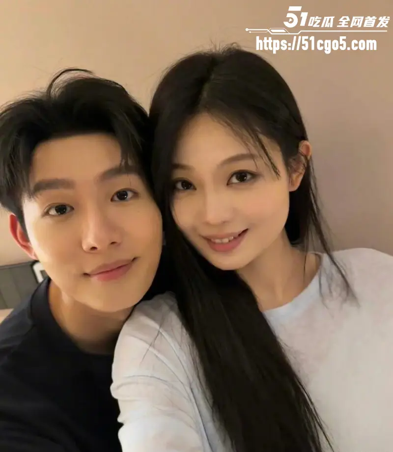 心动的信号素人男嘉宾 赵牧辰 恋情官宣 女友蒋蒋礼貌竟被曝早期知三当三！ 图4